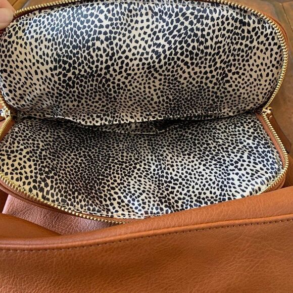 SOLE SOCIETY Mini Rubie Faux Leather Crossbody Bag - Picture 5 of 8